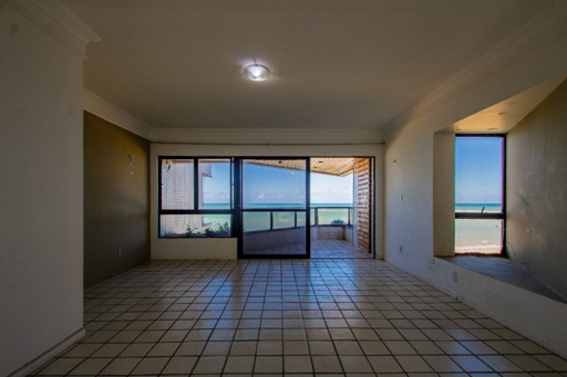 Apartamento frente mar Candeias à venda