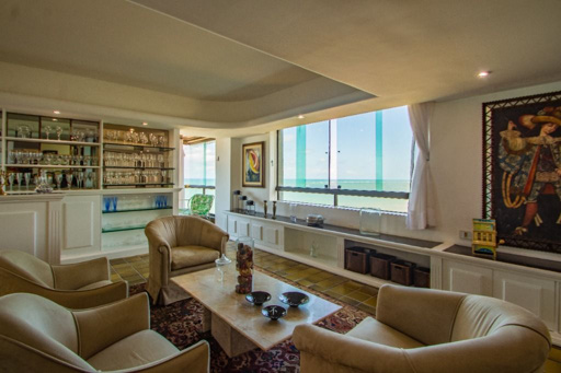 Apartamento beira mar Piedade à venda