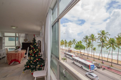 Apartamento beira mar à venda em Recife