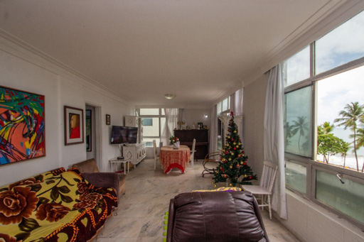 Apartamento beira mar à venda em Recife