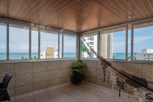 Apartamento com 4 dormitórios à venda em Candeias