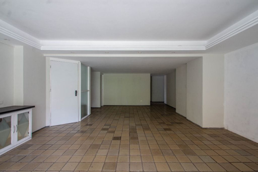 Apartamento 4 quartos na Avenida Domingos Ferreira para alugar