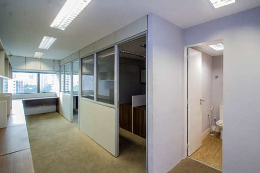 Sala no Empresarial Albert Einstein na Ilha do Leite