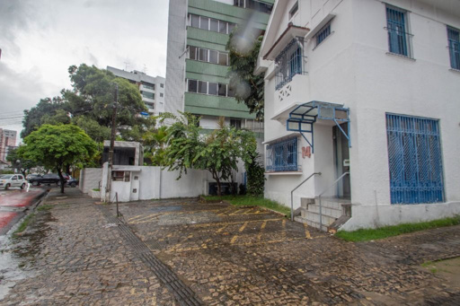 Casa comercial nas Graças