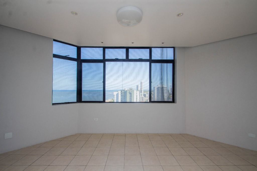 Apartamento 4 quartos com vista mar em Candeias
