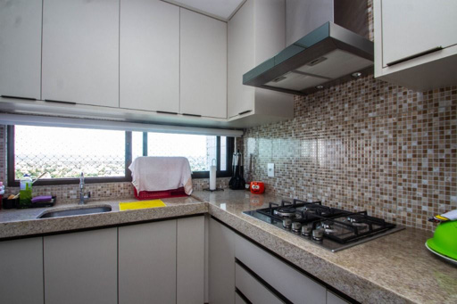 Apartamento 3 quartos na beira mar de Candeias