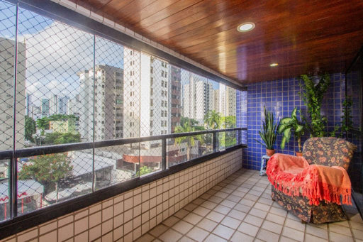 Apartamento com 3 quartos em Boa Viagem à venda