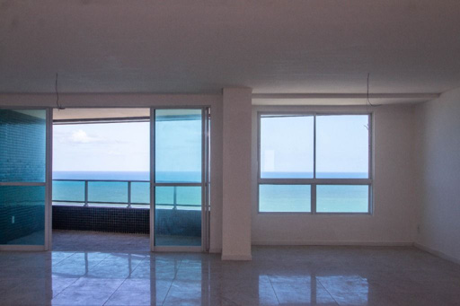 Apartamento na Avenida Boa Viagem com 4 quartos á venda