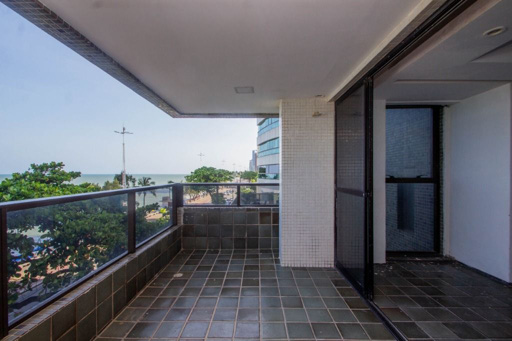 Apartamento com 4 quartos para vender a beira mar