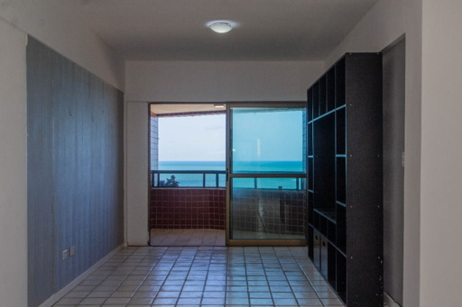 Apartamento vista do mar em Candeias à venda