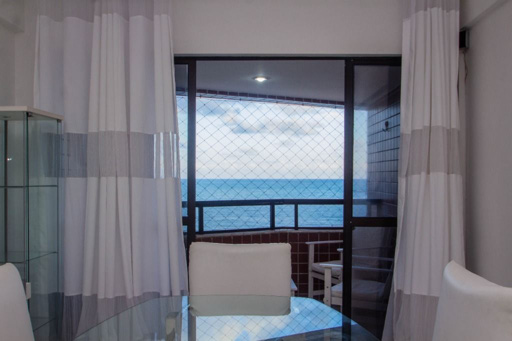 Apartamento com 4 quartos a beira mar de candeias 