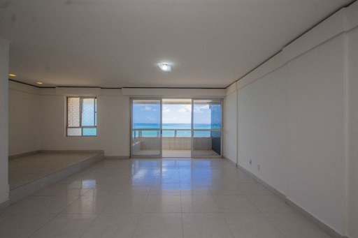Cobertura em Candeias com vista do mar à venda
