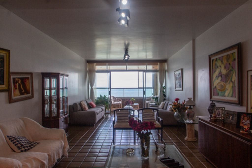 Apartamento com 3 quartos em Boa Viagem à venda