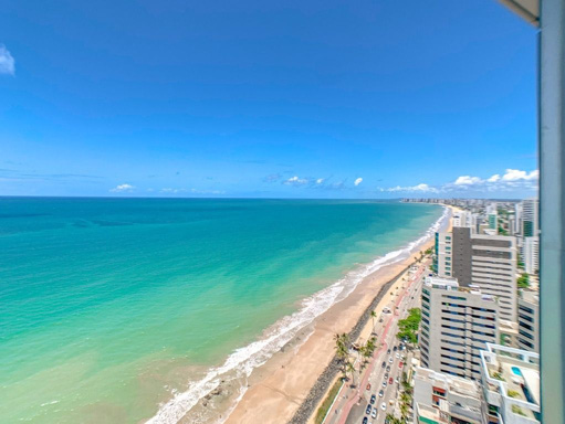 Cobertura beira mar boa viagem para vender