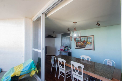 Apartamento com varanda vista do mar em Piedade à venda
