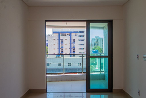 Apartamento à venda com 3 quartos em Candeias