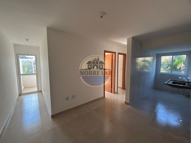 Sala integrada com a cozinha ambiente moderno, pronto para receber os melhores momentos em família