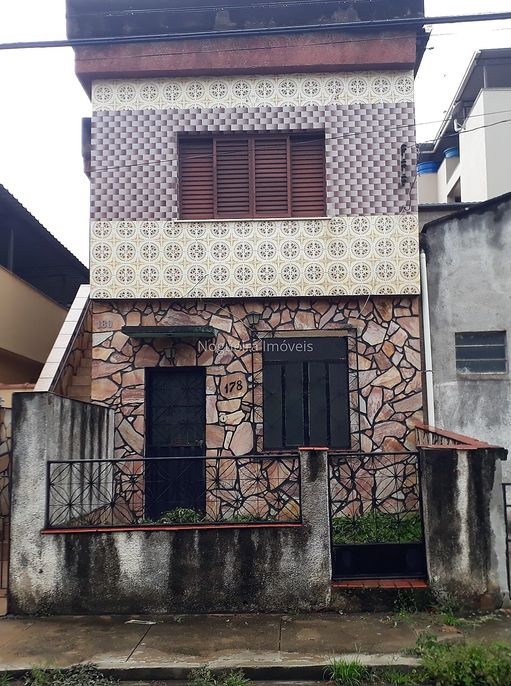 Apartamento com 5 quartos para venda no bairro Industrial em Juiz de Fora, MG