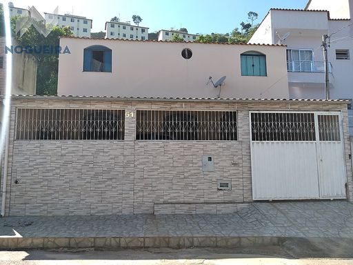 Casa com 4 quartos para venda no bairro Santa Isabel em Juiz de Fora, MG