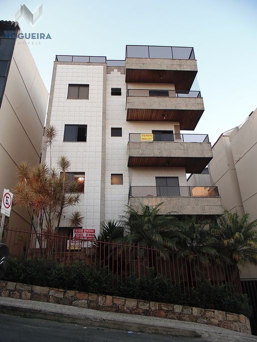 Apartamento com 3/4 no bairro Jardim Laranjeiras.