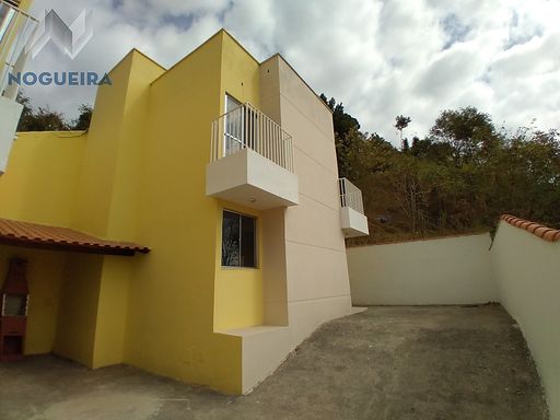 Casa com 2 quartos para Venda no bairro Santa Isabel em Juiz de Fora, MG