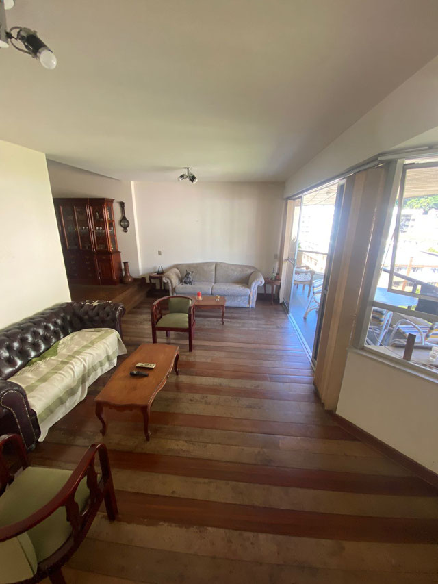 Apartamento com 3 quartos para venda no bairro Santa Helena em Juiz de Fora, MG