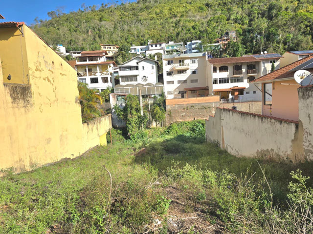 Terreno com 420m² no Vale do Ipê – Ideal para Casa ou Prédio Residencial