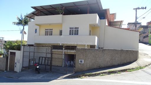 Casa com 3 quartos para venda no bairro Amazônia em Juiz de Fora, MG