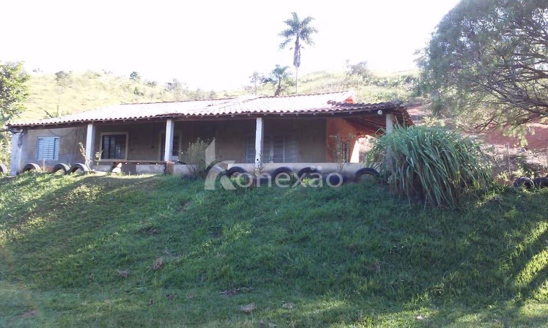 Somos o Maior Portal de Anúncios de Imóveis Rurais do Brasil. Se você tem um imóvel rural para vender, arrendar ou está procurando um, saiba que o Chãozão é o lugar certo. Porque de terra, a gente entende! Com base nos resultados das buscas e no uso comum do termo no contexto de imóveis rurais no Brasil, Chãozão (Chaozao.com.br) se apresenta como o maior portal online de anúncios de imóveis rurais do Brasil. Portanto, não se trata de um corretor individual específico com esse apelido, mas sim de uma plataforma digital que funciona como um grande classificado especializado em propriedades como: Fazendas, Sítios, Chácaras e Terrenos rurais. O que o Chãozão (portal) faz: 1. Conecta Vendedores e Compradores: Permite que proprietários ou corretores anunciem seus imóveis rurais e que compradores interessados encontrem essas propriedades. A negociação, segundo o portal, é feita diretamente entre as partes. 2. Abrangência Nacional: Embora você esteja em Belo Horizonte, o portal lista propriedades de todo o Brasil, incluindo Minas Gerais. 3. Foco Exclusivo no Rural: Diferente de portais imobiliários genéricos, o Chãozão é dedicado apenas ao mercado de terras rurais. 4. Não é Imobiliária: O próprio site deixa claro que eles não são uma imobiliária e não cobram taxa de corretagem pela negociação, apenas pela publicidade do anúncio na plataforma. Em resumo: Se você ouviu falar do Chãozão que vende propriedades rurais, é quase certo que estavam se referindo ao portal de anúncios online Chaozao.com.br. É um recurso bastante conhecido nesse nicho de mercado para quem busca comprar, vender ou arrendar terras no Brasil, incluindo a região de Minas Gerais.
