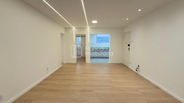 Foto cadastro cód. 300