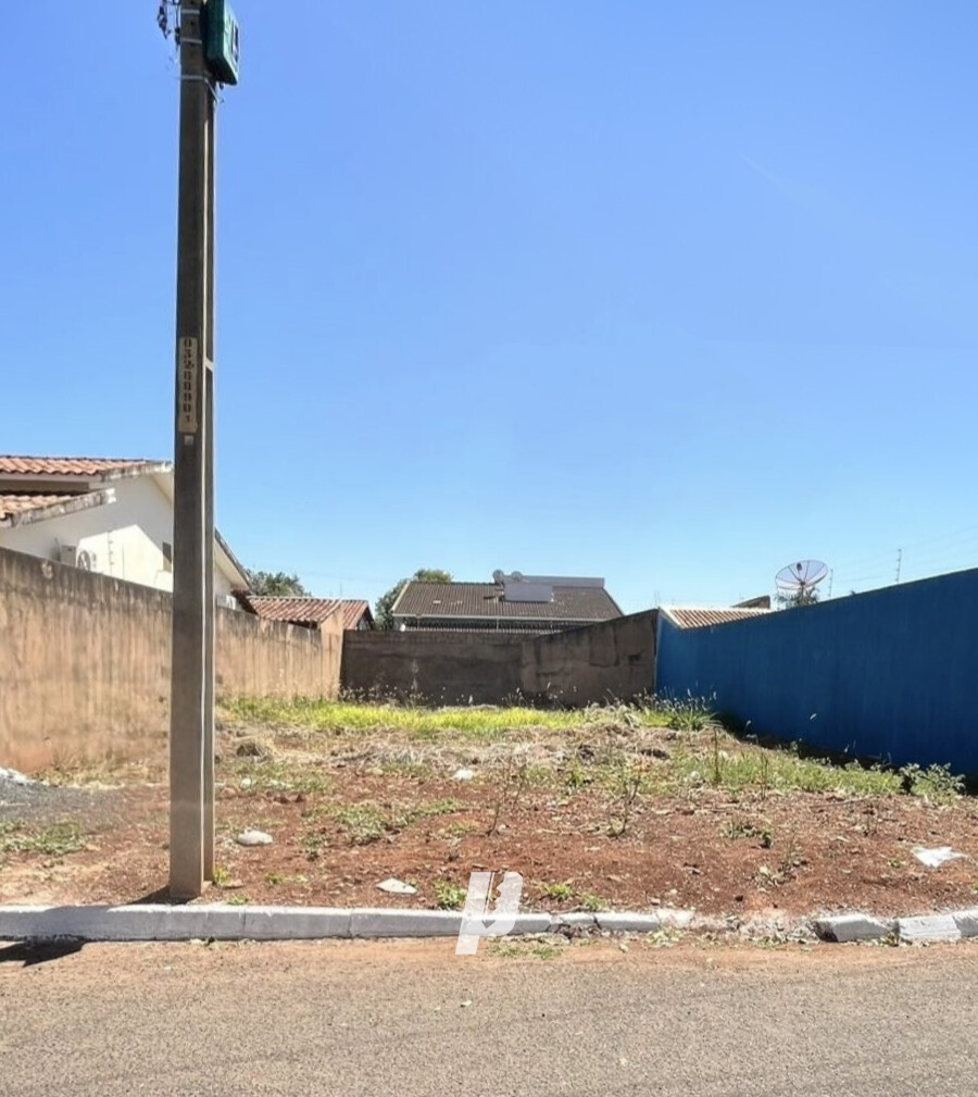 Terreno à venda no Residencial Veneza