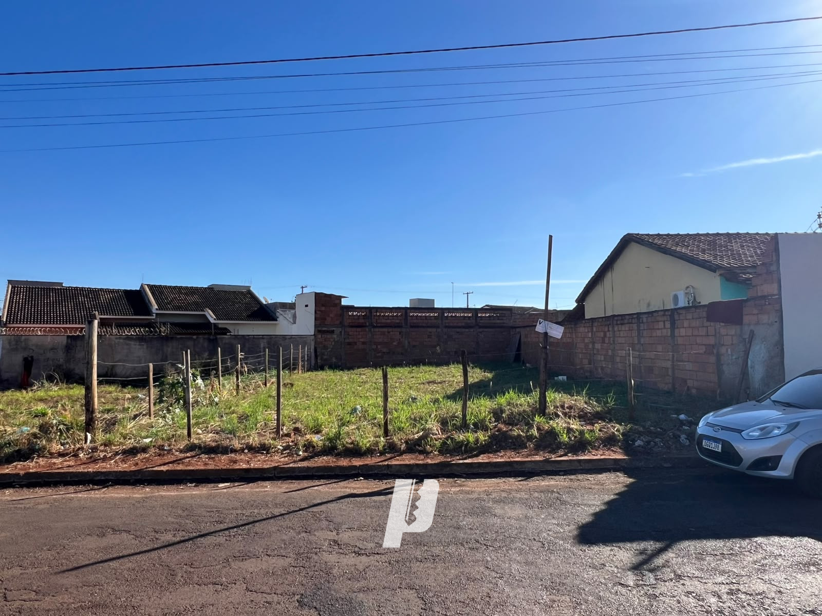 Terreno à venda no Residencial Gameleira