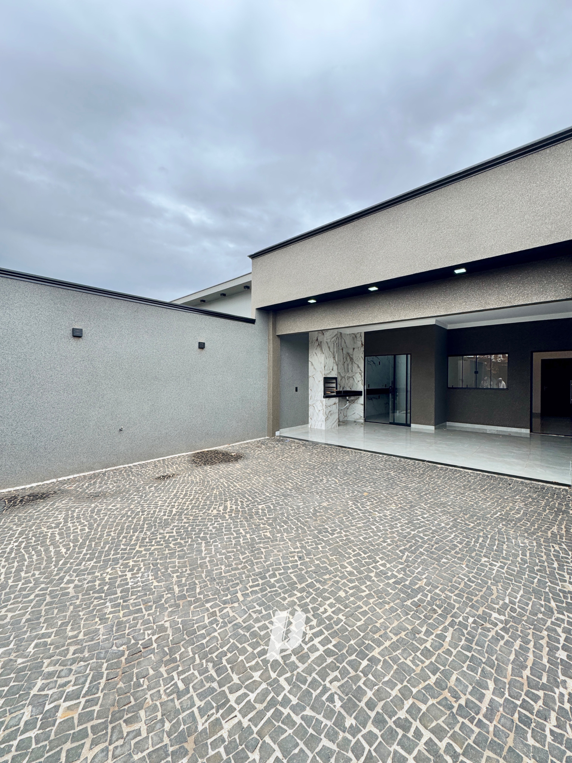Casa 3 quartos sendo 1 suíte à venda no Residencial Gameleira, Rio Verde GO