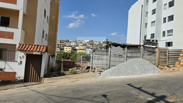 Foto cadastro cód. 664