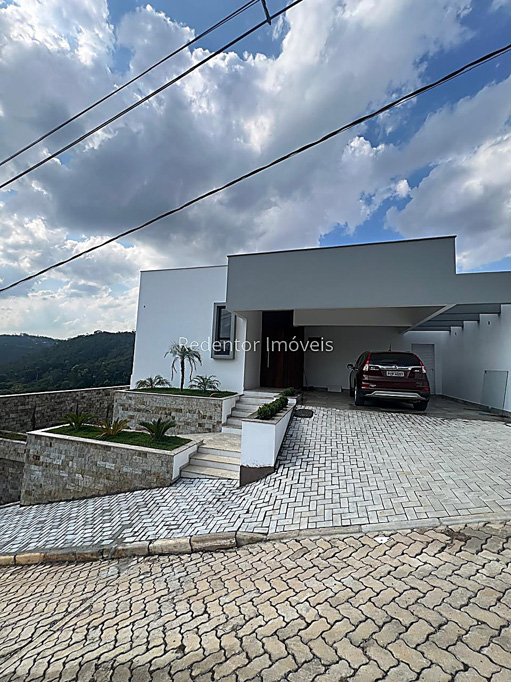 Casa com 3 quartos para venda no bairro Salvaterra em Juiz de Fora, MG