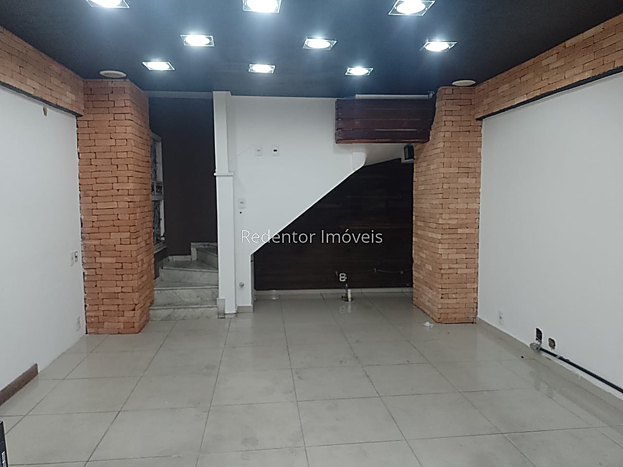 Imóvel Comercial para Alugar em Centro, Juiz de Fora - MG - Foto 2
