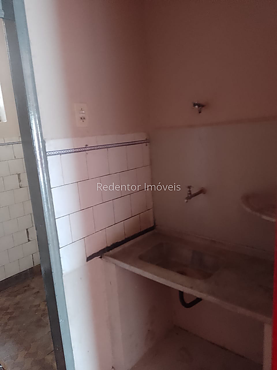 Imóvel Comercial para Alugar em Vitorino Braga, Juiz de Fora - MG - Foto 3