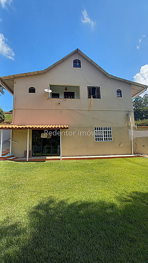 CASA EM CONDOMINÍO FECHADO . PRÓXIMO AO CENTRO DE JUIZ DE FORA