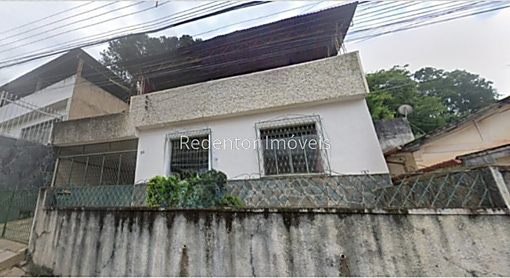Casa com 3 quartos para venda no bairro Grajaú em Juiz de Fora, MG