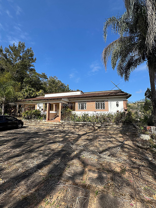 Chácara / Sítio / Granja com 3 quartos para venda no bairro Graminha em Juiz de Fora, MG