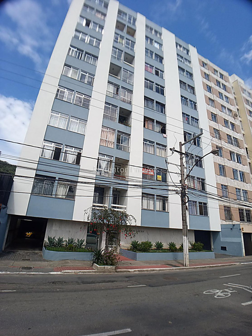 Cobertura com 3 quartos para venda no bairro Centro em Juiz de Fora, MG