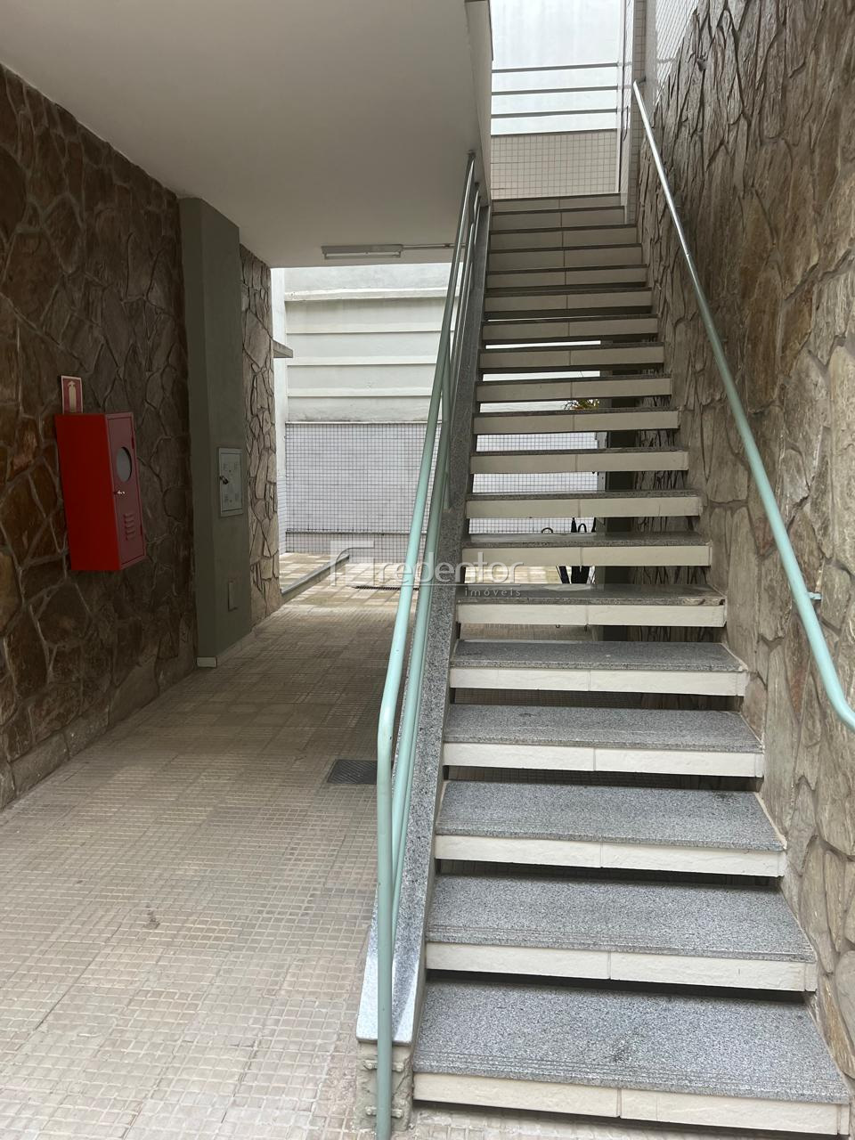 Apartamento para Alugar em Centro, Juiz de Fora - MG - Foto 2