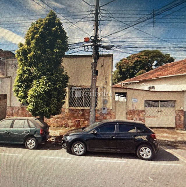 Casa com 3 quartos para venda no bairro Mariano Procópio em Juiz de Fora, MG