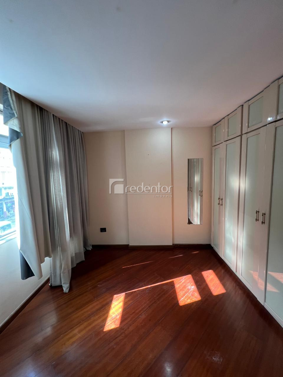 Apartamento para Alugar em Centro, Juiz de Fora - MG - Foto 6