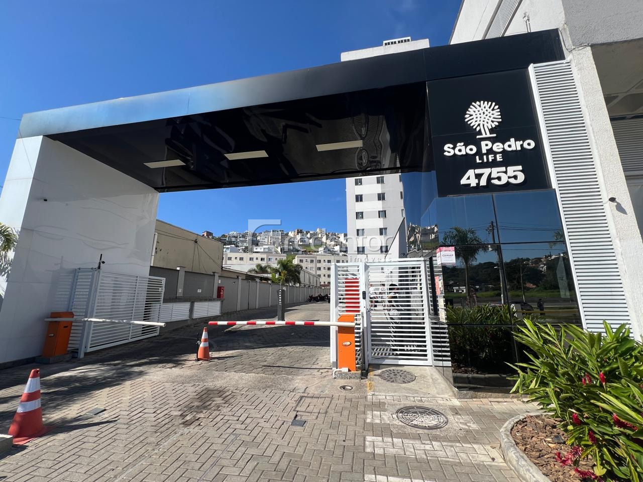 Apartamento para Alugar em Via São Pedro Nava, Juiz de Fora - MG - Foto 2