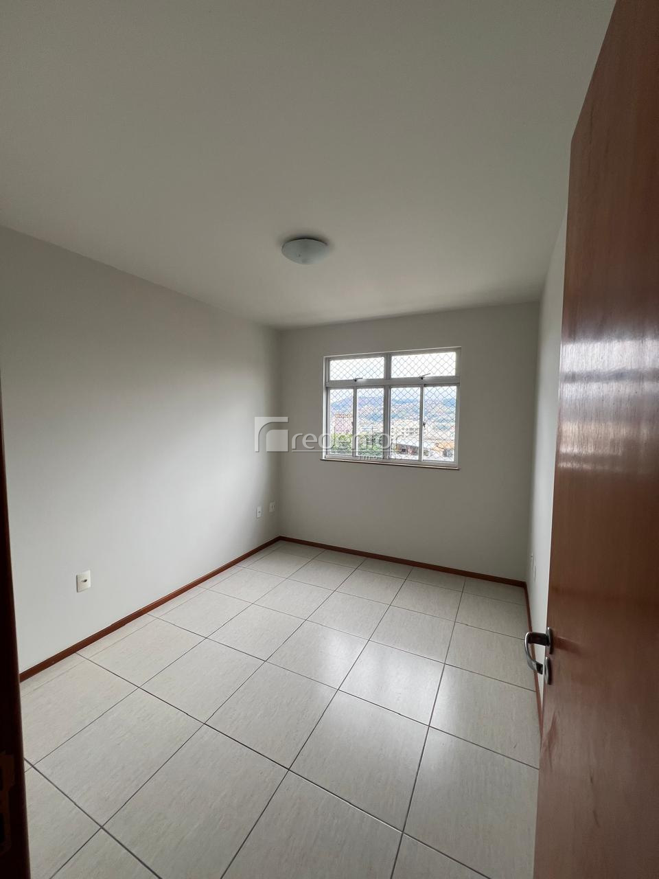 Apartamento para Alugar em Paineiras, Juiz de Fora - MG - Foto 6