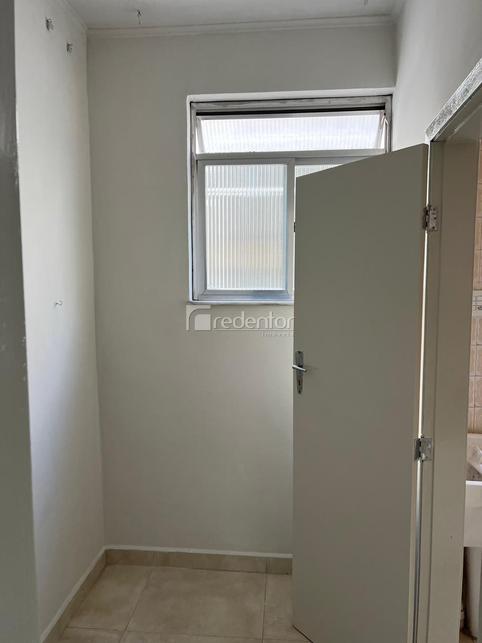 Apartamento para Alugar em Santa Helena, Juiz de Fora - MG - Foto 12