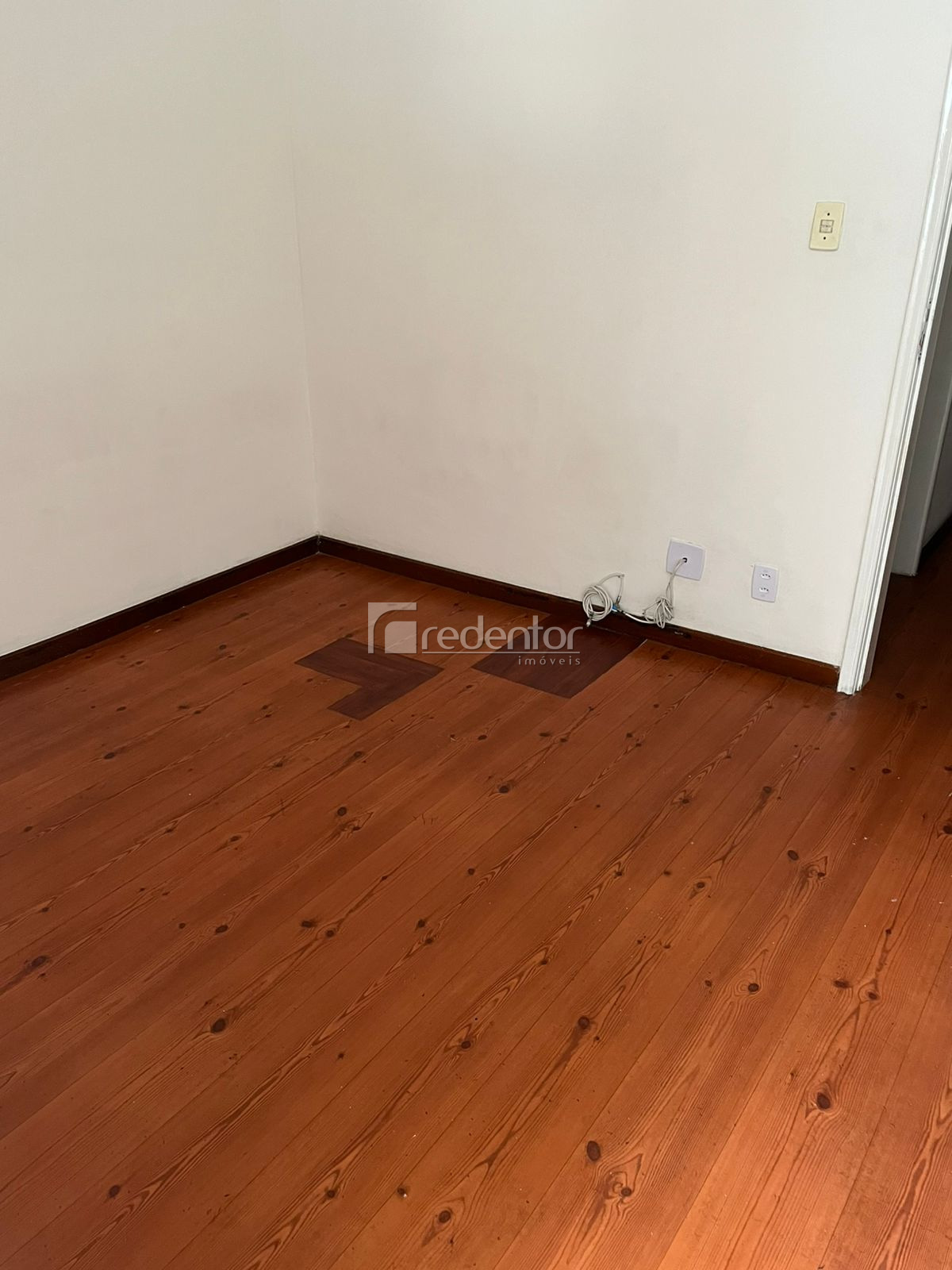 Apartamento para Alugar em Centro, Juiz de Fora - MG - Foto 11
