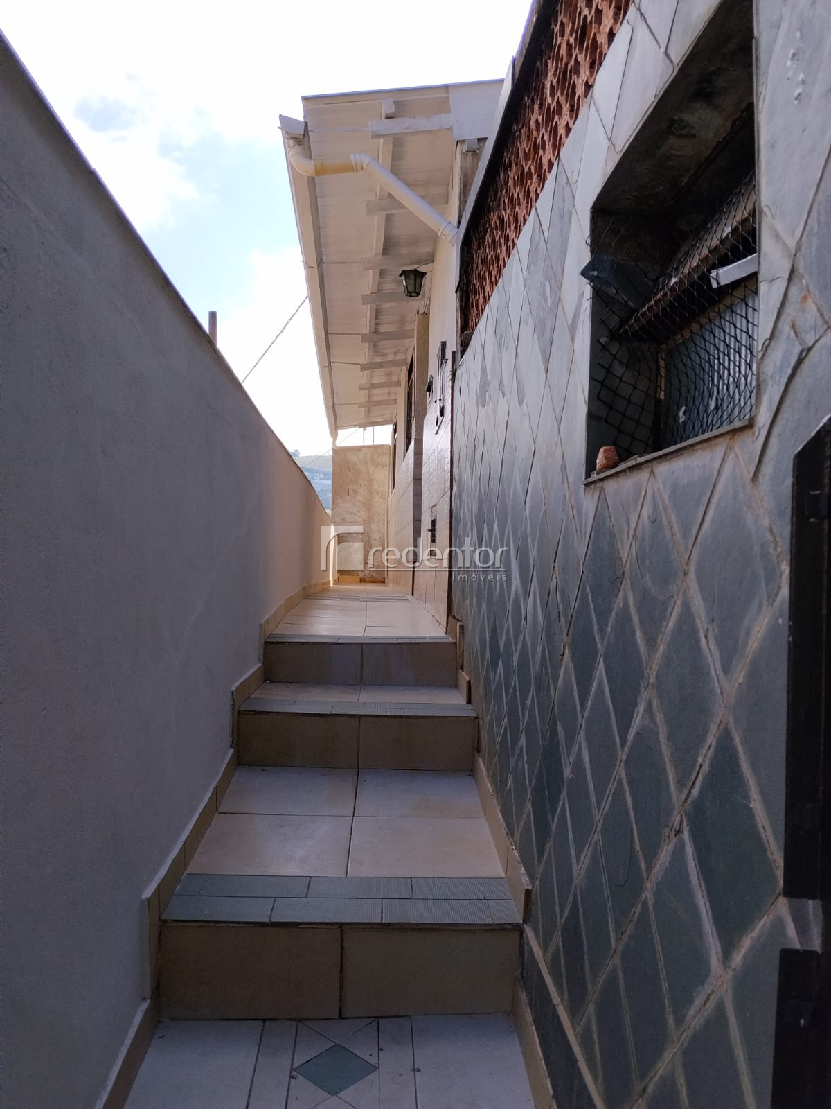 Casa para Alugar em Vila Ideal, Juiz de Fora - MG - Foto 2