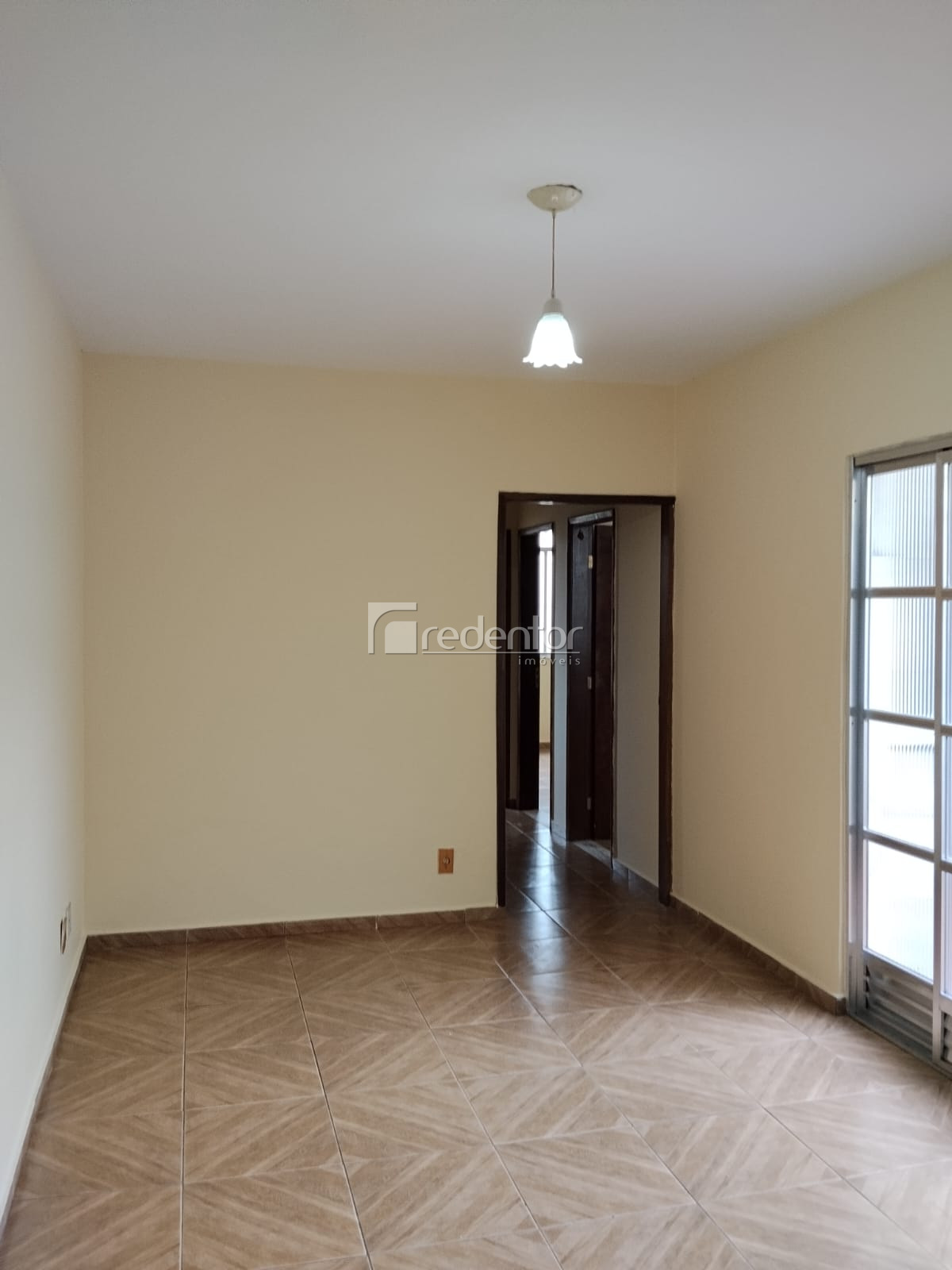 Apartamento para Alugar em Paineiras, Juiz de Fora - MG - Foto 2
